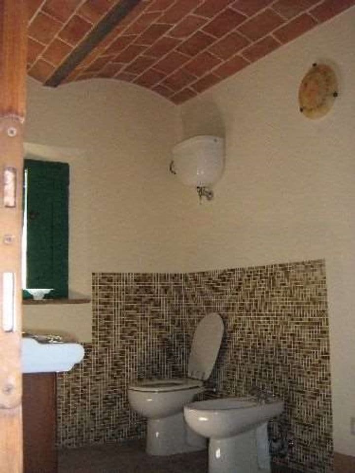 3 bedrooms house for sale in Cortona, Italy - Image 6