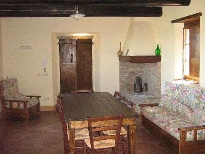 3 bedrooms house for sale in Cortona, Italy - Image 2