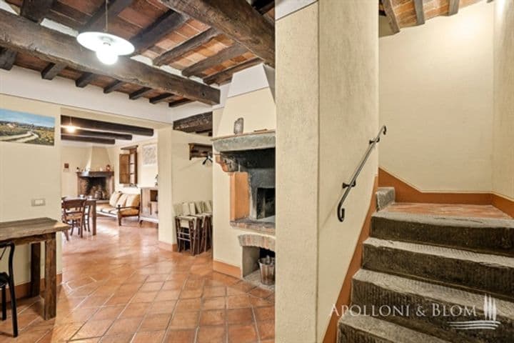 House for sale in Cortona, Italy - Image 9