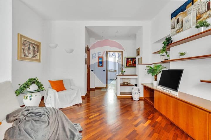 2 bedrooms apartment for sale in Milan, Italy - Image 2