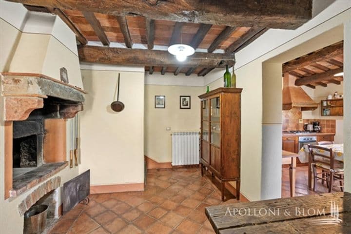 House for sale in Cortona, Italy - Image 8