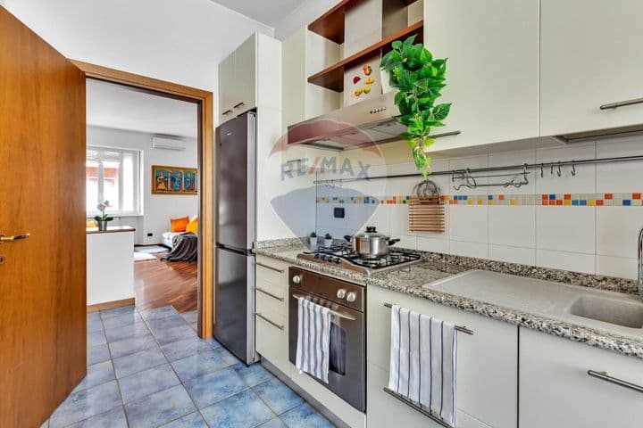 2 bedrooms apartment for sale in Milan, Italy - Image 8