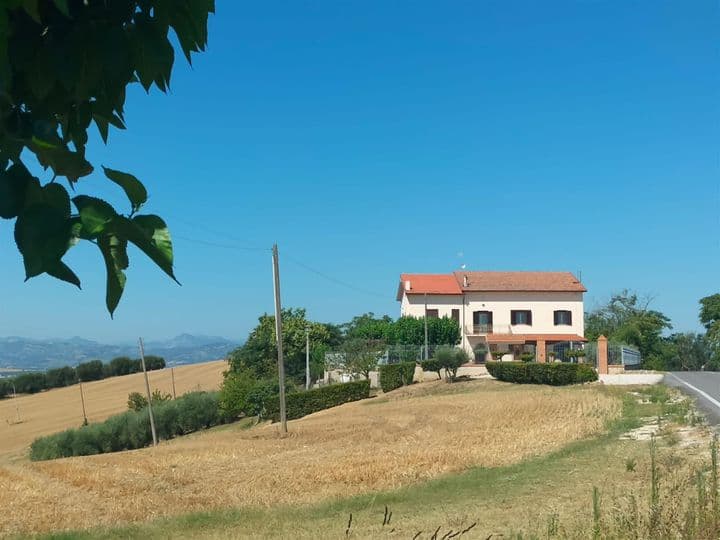 5 bedrooms house for sale in Jesi, Italy - Image 2