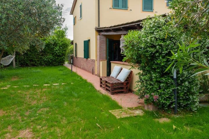 Apartment for sale in Cecina, Italy - Image 5