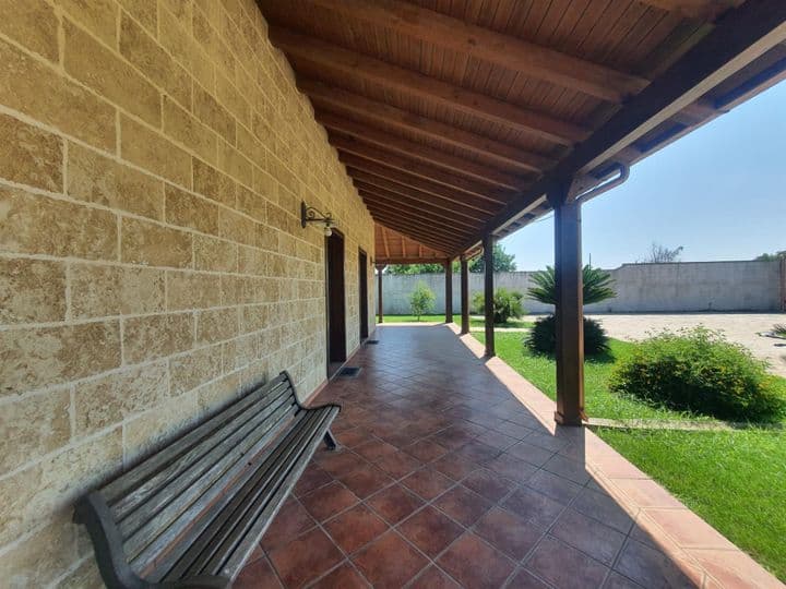 6 bedrooms house for sale in Lecce, Italy - Image 3