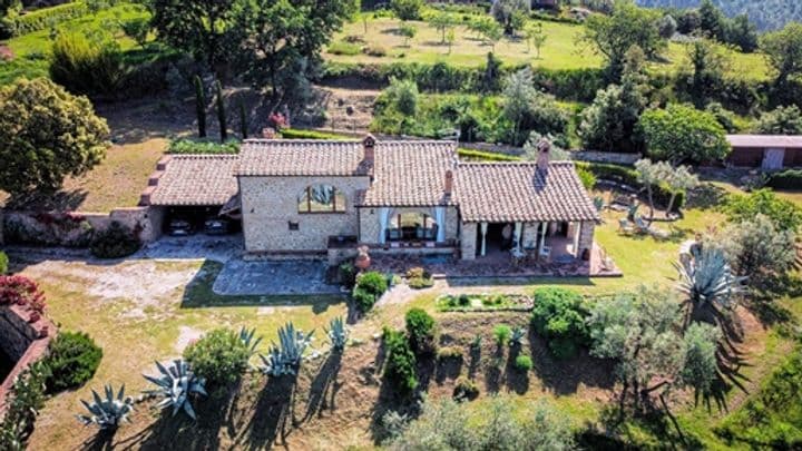 House for sale in Volterra, Italy - Image 2