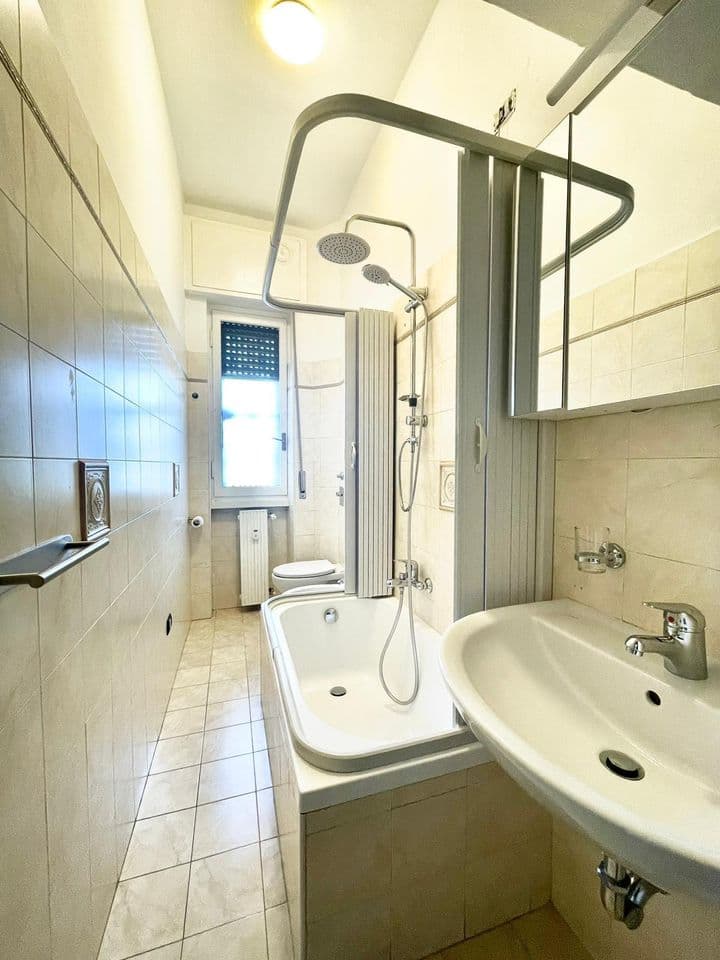 1 bedroom house for sale in Milan, Italy - Image 4