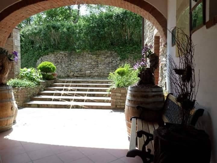 House for sale in Rapolano Terme, Italy - Image 2