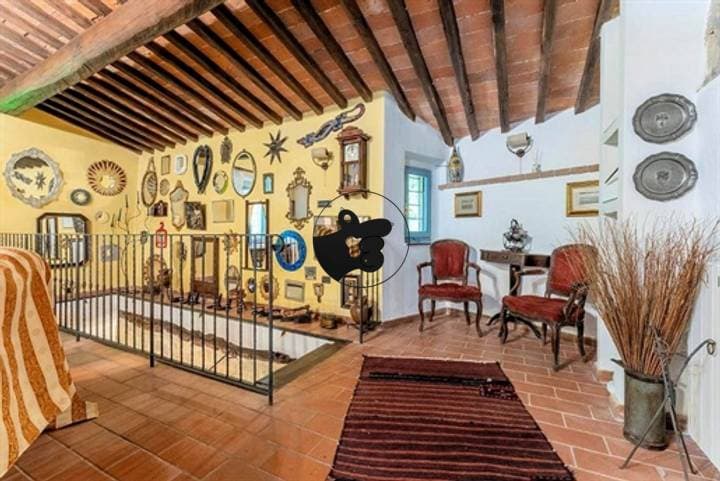 House for sale in Buggiano, Italy - Image 8