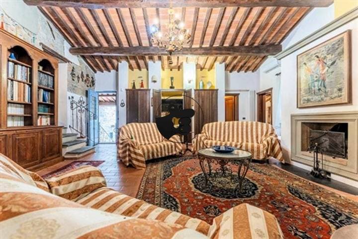 House for sale in Buggiano, Italy - Image 5