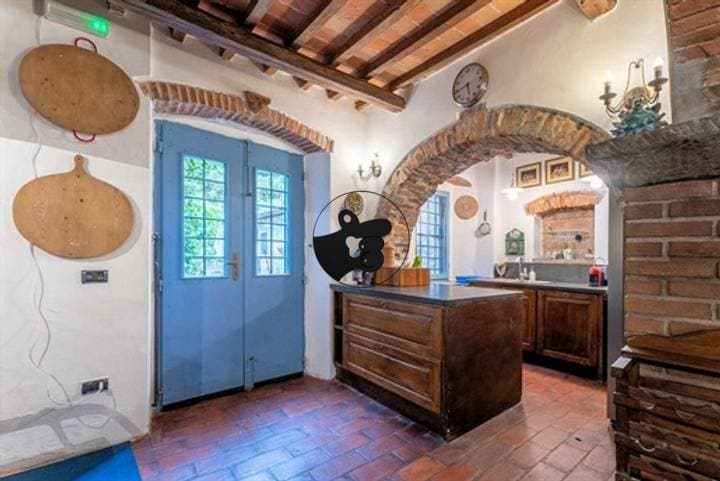 House for sale in Buggiano, Italy - Image 14