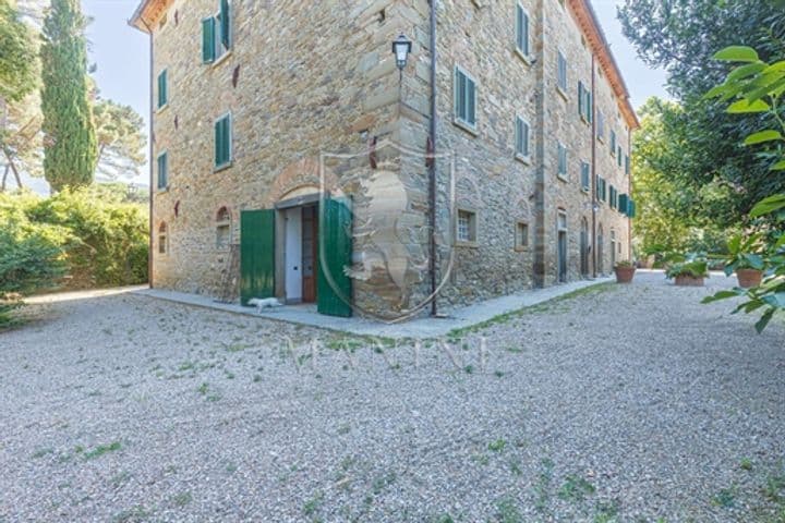 House for sale in Cortona, Italy - Image 4