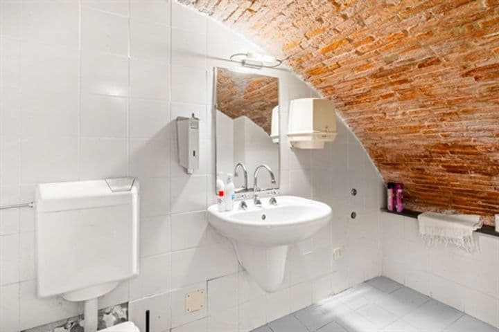 House for sale in Genoa, Italy - Image 9