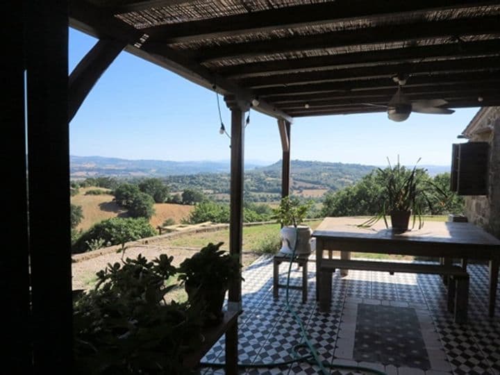 House for sale in Manciano, Italy - Image 5