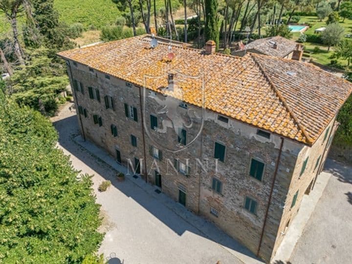 House for sale in Cortona, Italy - Image 3