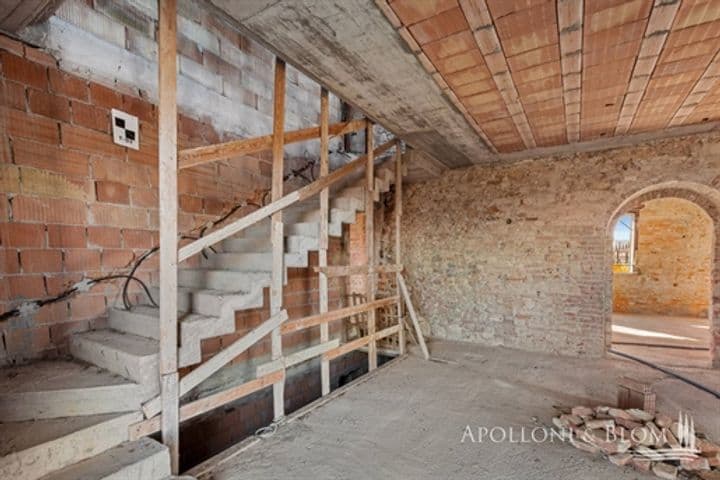 House for sale in Montepulciano, Italy - Image 9