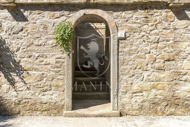 House for sale in Cortona, Italy - Image 7