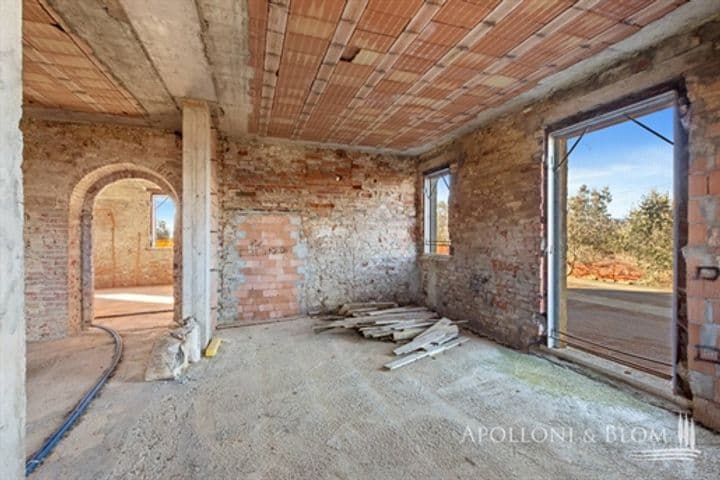 House for sale in Montepulciano, Italy - Image 7