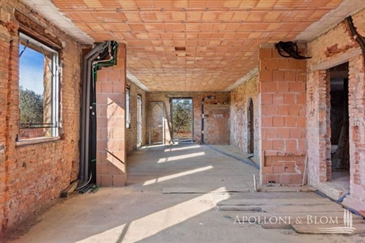 House for sale in Montepulciano, Italy - Image 5