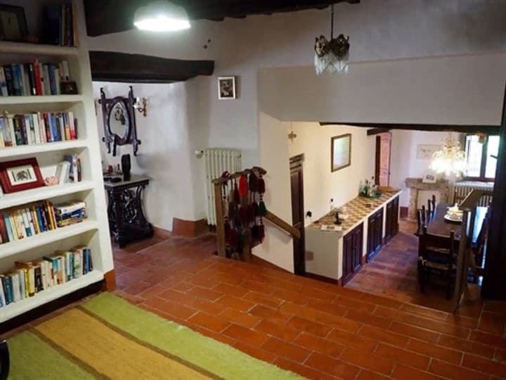 House for sale in Tuoro sul Trasimeno, Italy - Image 7