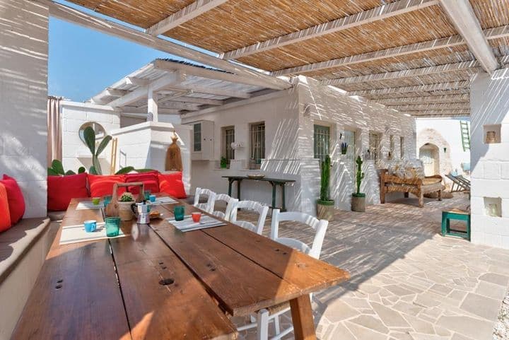 1 bedroom house for sale in Ostuni, Italy - Image 2