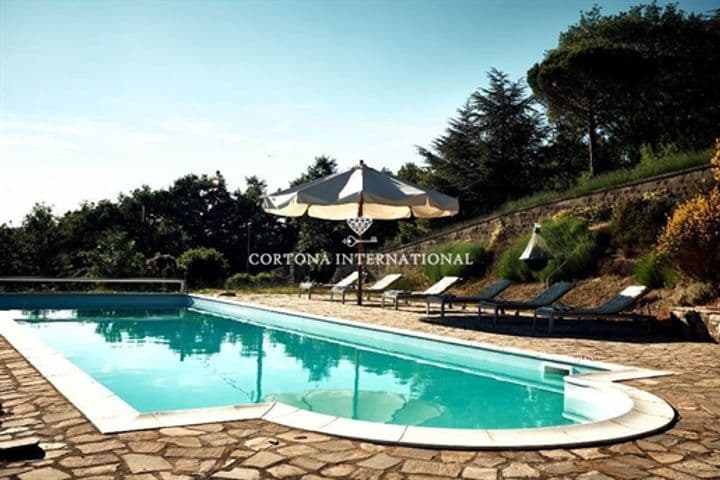 4 bedrooms house for sale in Tuoro sul Trasimeno, Italy - Image 2