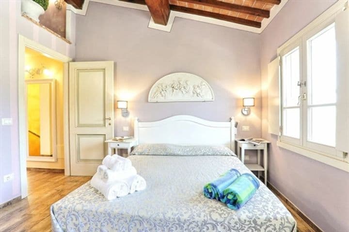 House for sale in Palaia, Italy - Image 6