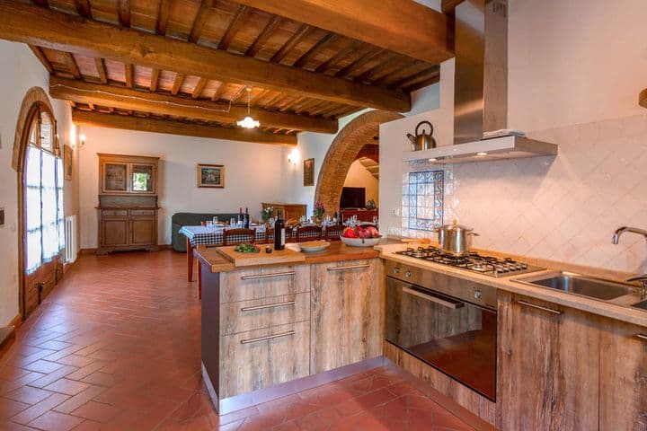 8 bedrooms house for sale in Bucine, Italy - Image 11