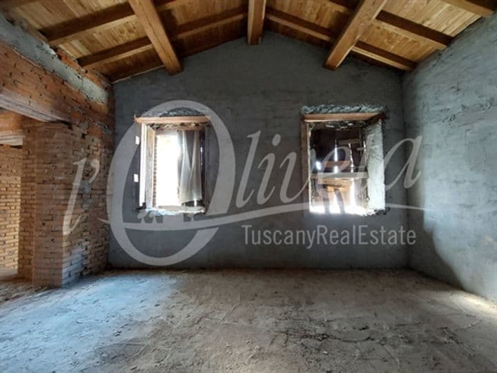 House for sale in Pescaglia, Italy - Image 11