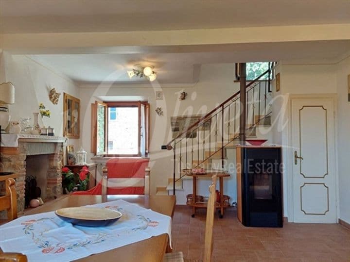 House for sale in Pescaglia, Italy - Image 8