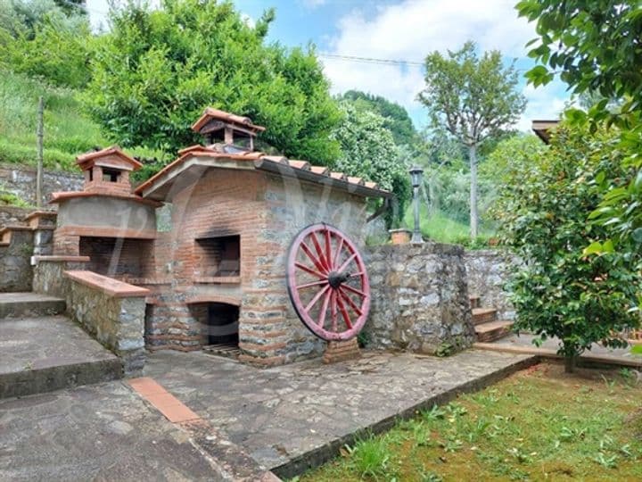 House for sale in Lucca, Italy - Image 12