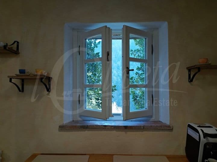 House for sale in Pescaglia, Italy - Image 8