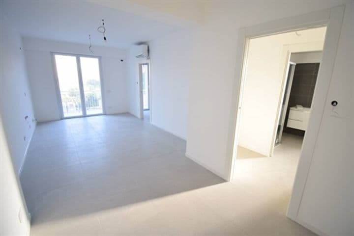 Apartment for sale in Diano Marina, Italy - Image 7