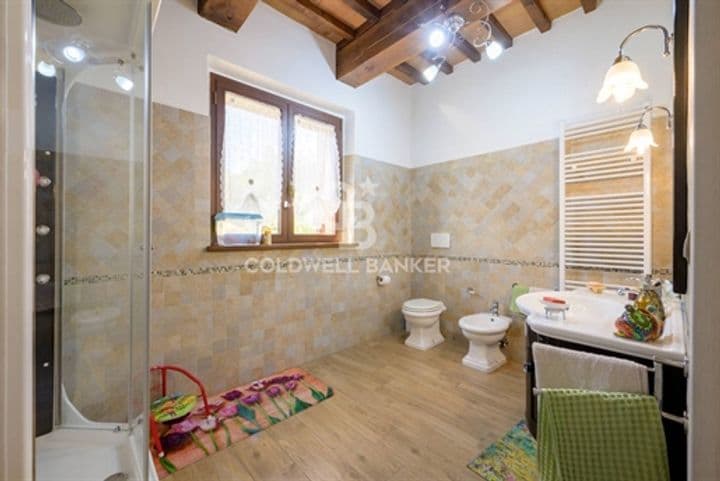 House for sale in Gubbio, Italy - Image 9