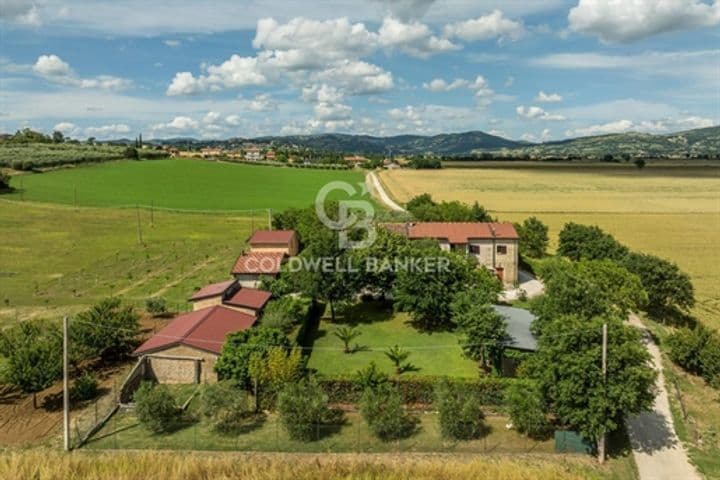 House for sale in Perugia, Italy - Image 2