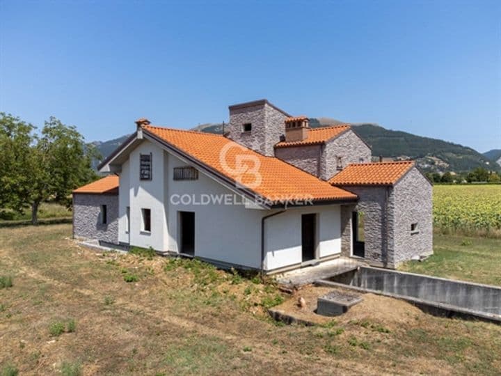 House for sale in Gubbio, Italy - Image 4