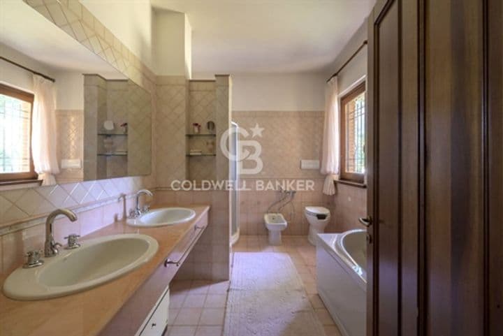 House for sale in Fossombrone, Italy - Image 12