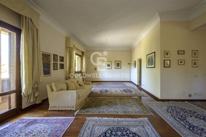 House for sale in Fossombrone, Italy - Image 4