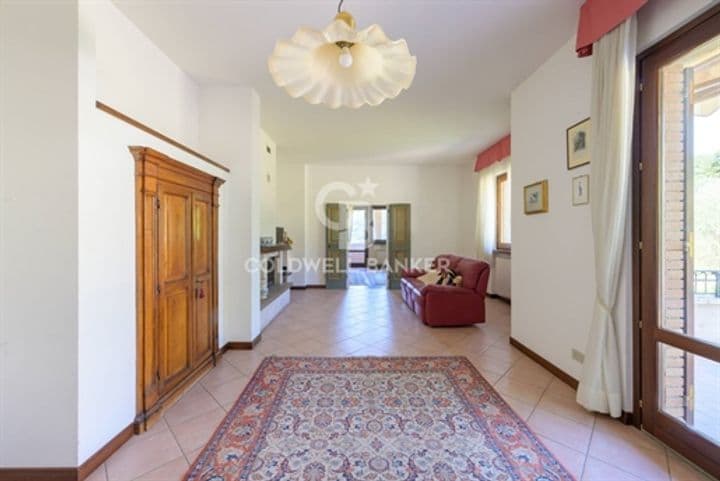 House for sale in Fossombrone, Italy - Image 7