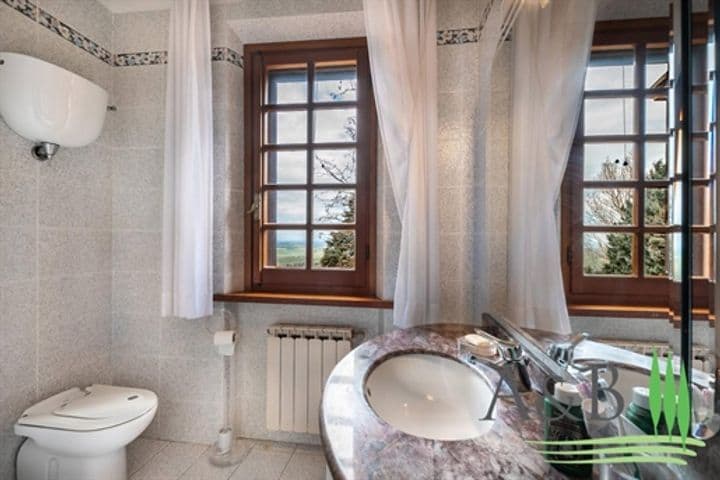 House for sale in Montepulciano, Italy - Image 10