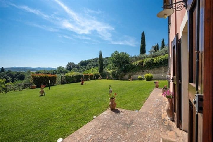 House for sale in Chiusi, Italy - Image 2