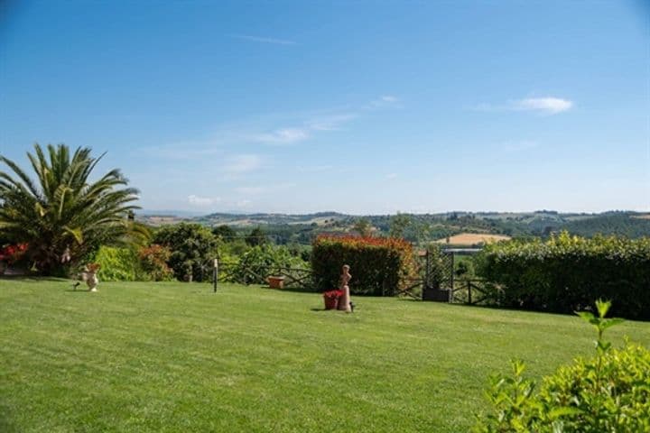 House for sale in Chiusi, Italy - Image 3