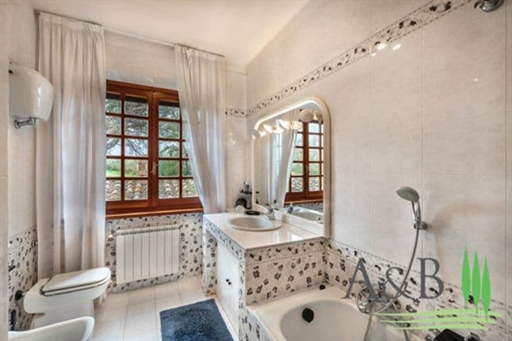 House for sale in Montepulciano, Italy - Image 12