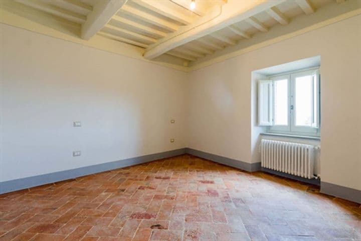 Apartment for sale in Cortona, Italy - Image 4