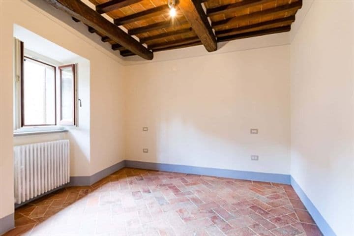 Apartment for sale in Cortona, Italy - Image 5