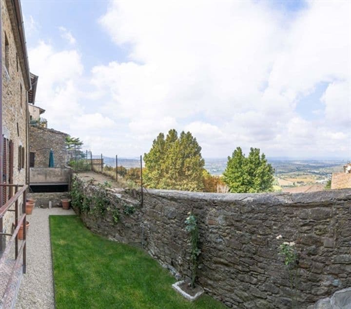 Apartment for sale in Cortona, Italy - Image 12