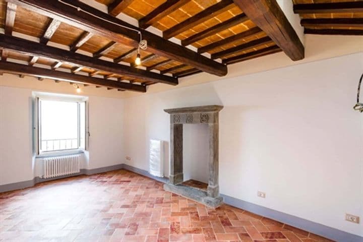 Apartment for sale in Cortona, Italy - Image 2