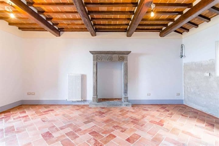 Apartment for sale in Cortona, Italy - Image 3