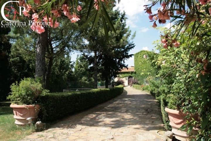 House for sale in Barberino Val dElsa, Italy - Image 4