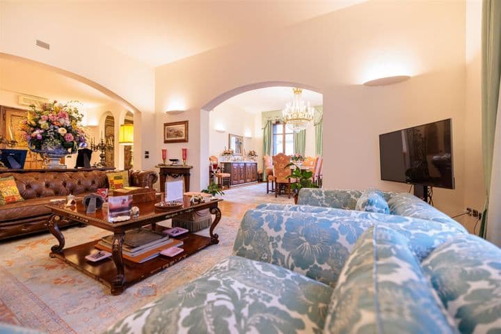 4 bedrooms apartment for sale in Florence, Italy - Image 2